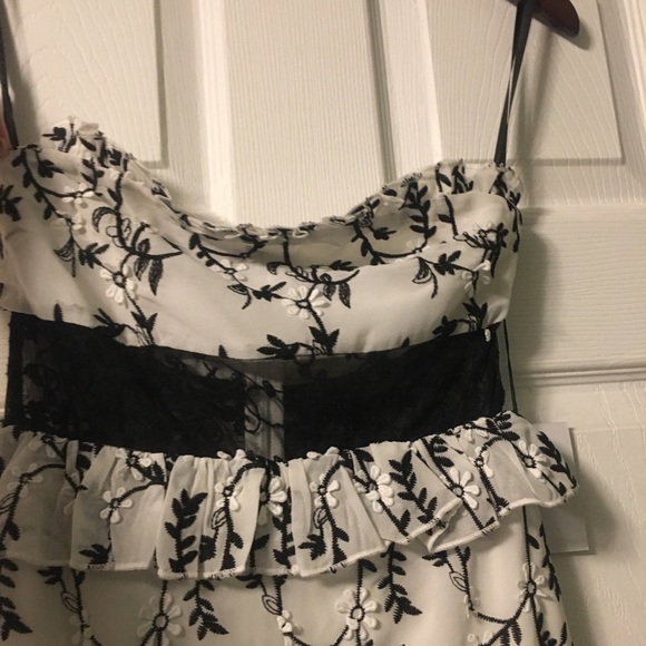 Majorelle Quinn Midi Dress in White Meadow NWT Size XS - Picture 9 of 15